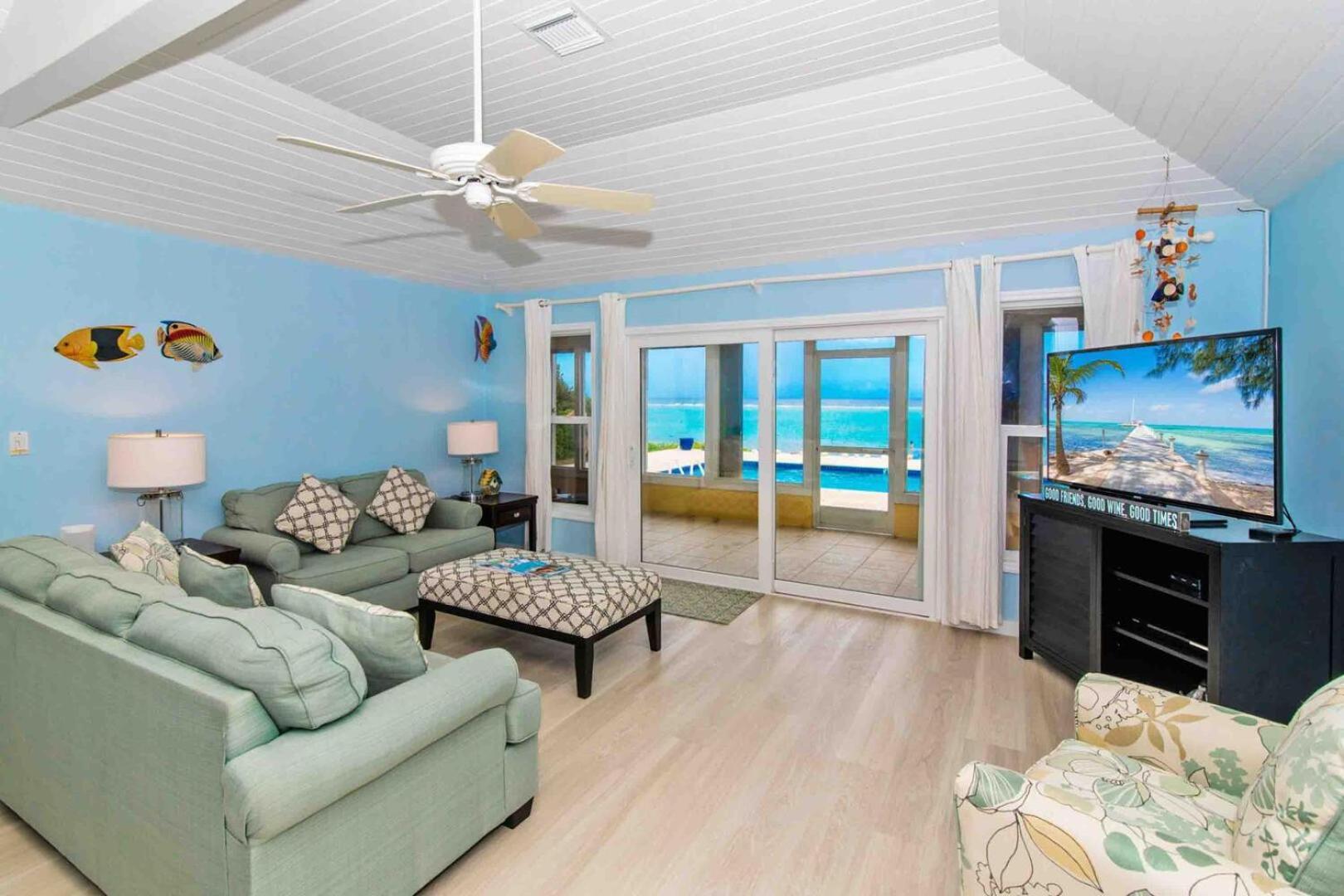 Thatch Hill - Renovated Beach House With Pool, Short Walk To The Rum Point Club Driftwood Village エクステリア 写真